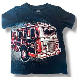 The Children’s Place Boys Fire Truck Graphic T-Shirt Size 5T Red Truck Tee